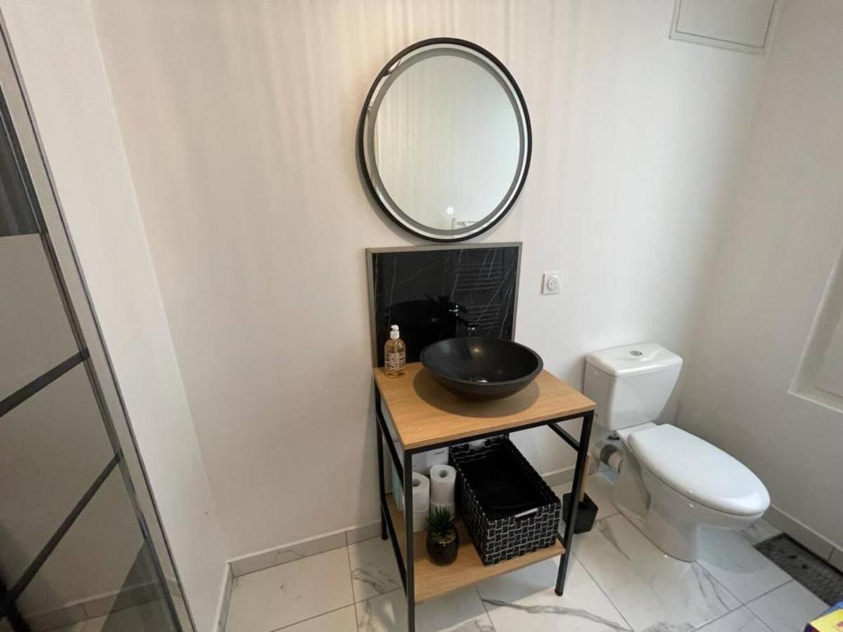 Le Dolce Vita - Centre Historique, Proche Toutes Commodites, Stationnement Aise, Wifi-Netflix Niort Buitenkant foto